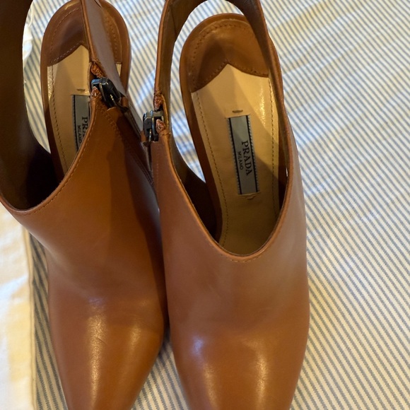 Prada open back boot with heel - Picture 5 of 7